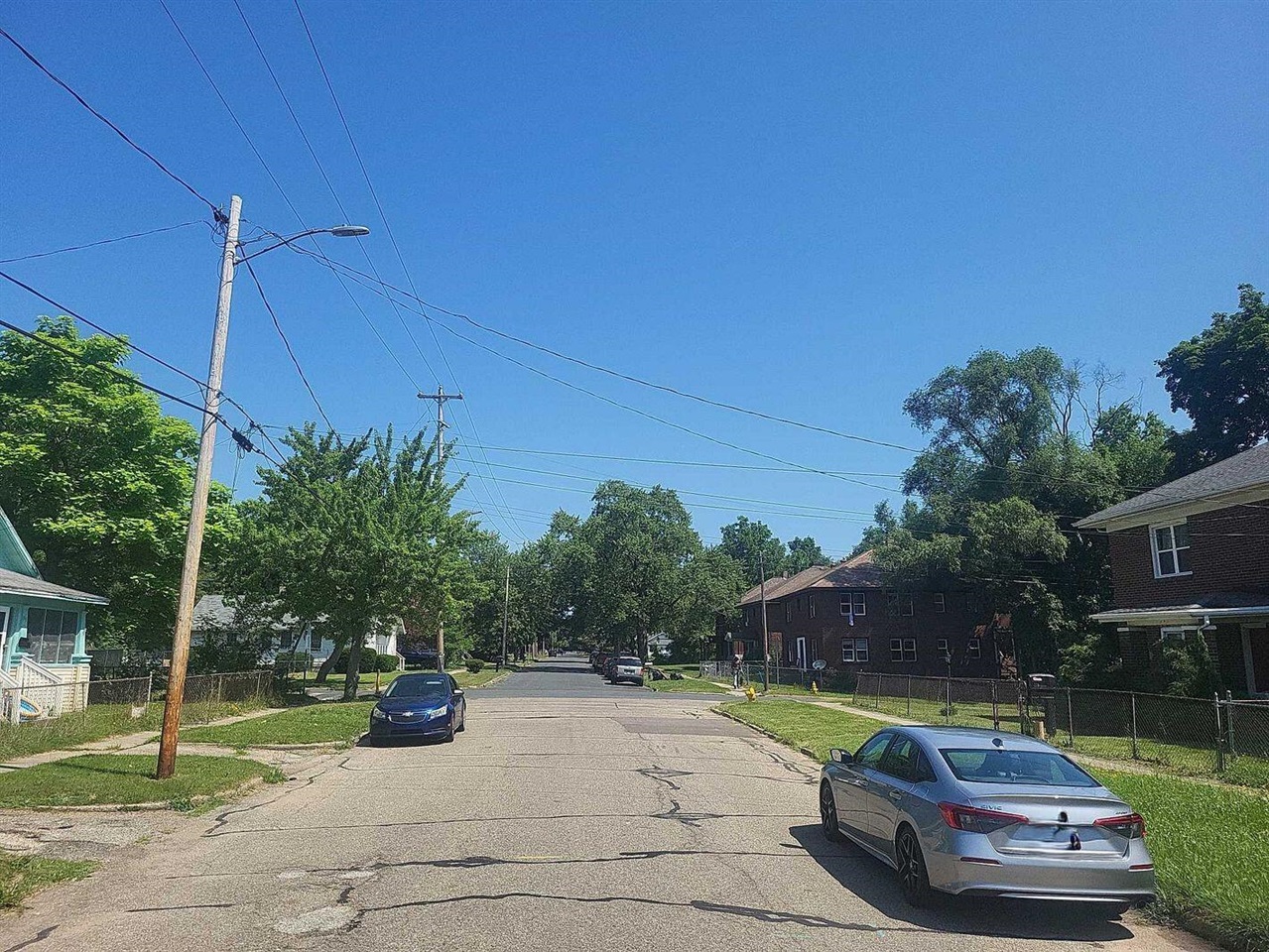 main property photo 28