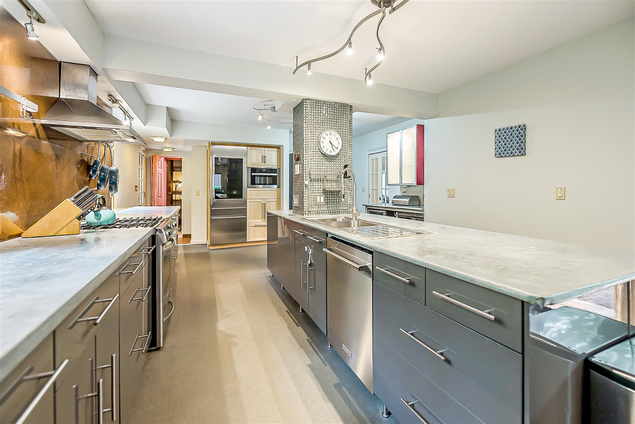 property viewer photo 32