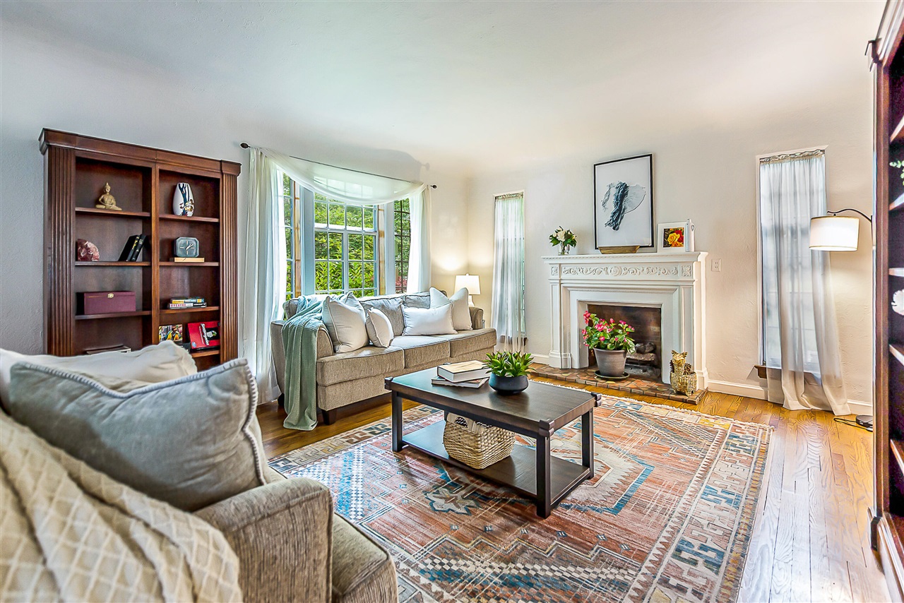 property viewer photo 8
