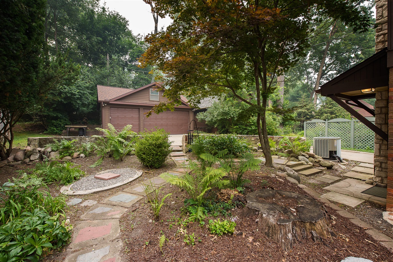 property viewer photo 93