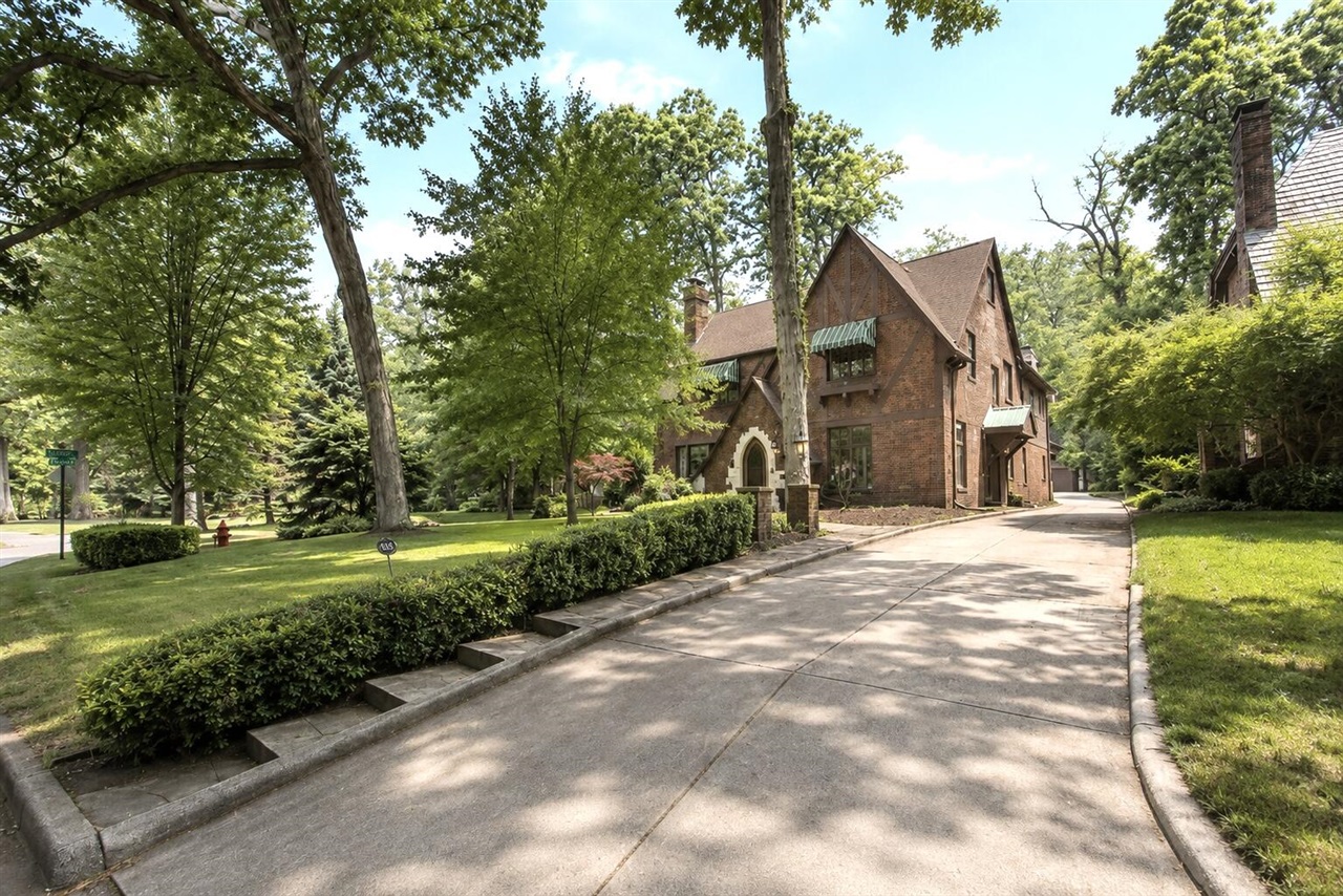 property viewer photo 97