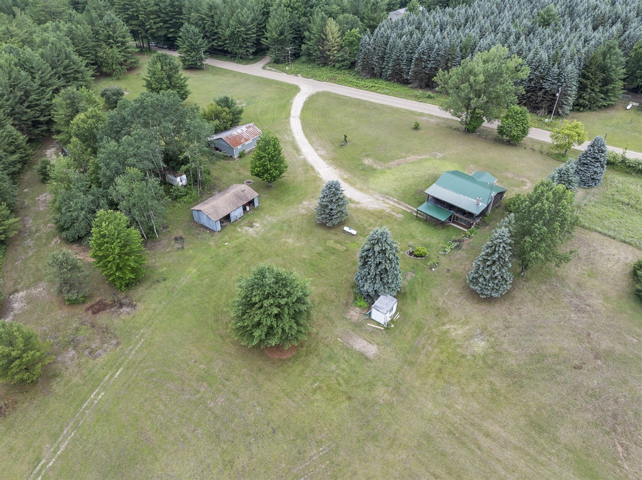 main property photo 11