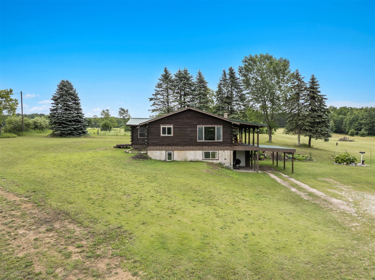 main property photo 12