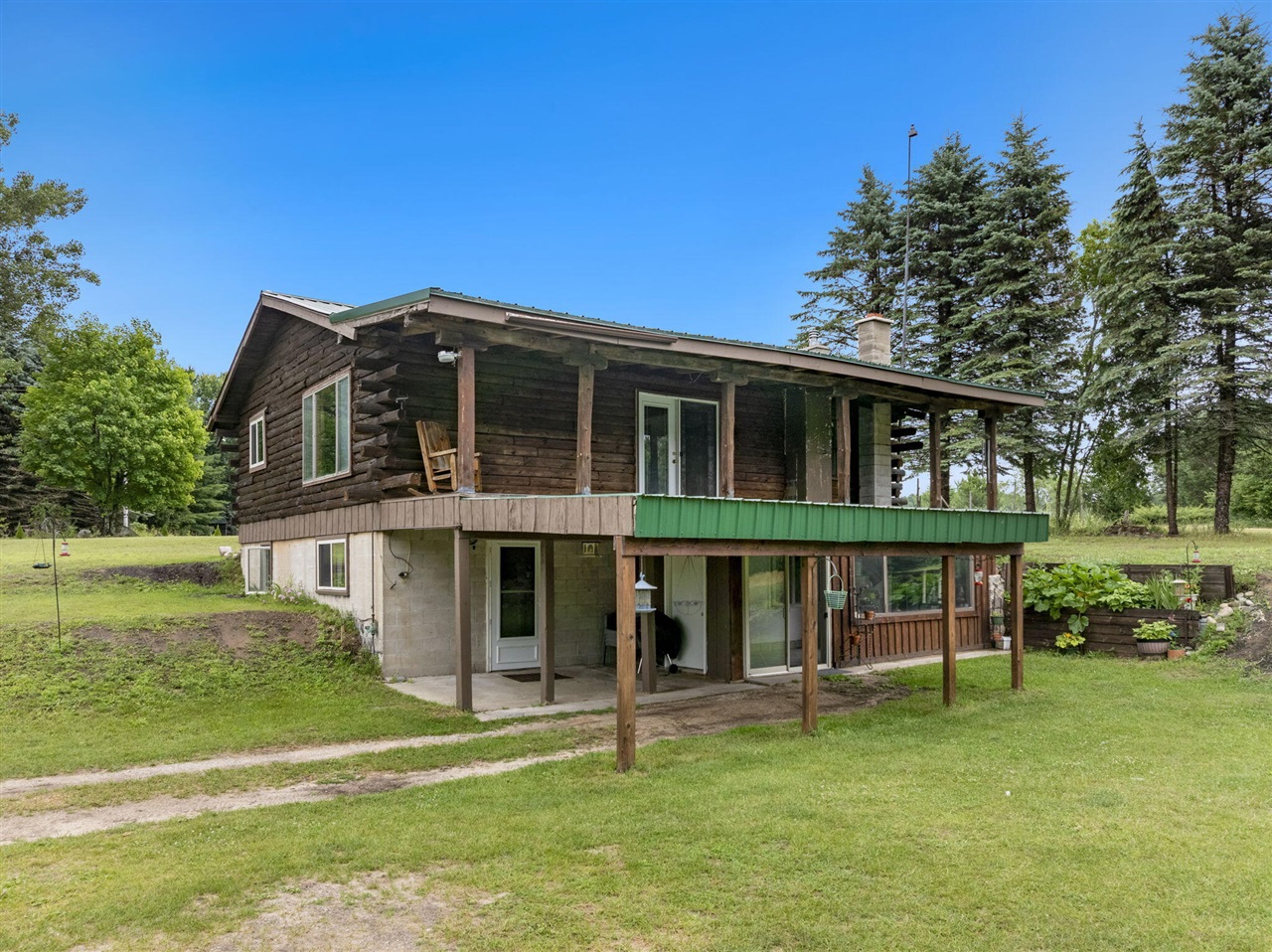 main property photo 13