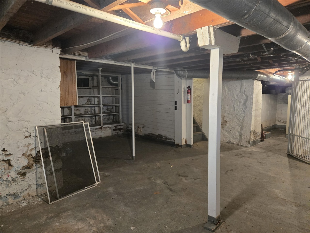 main property photo 37
