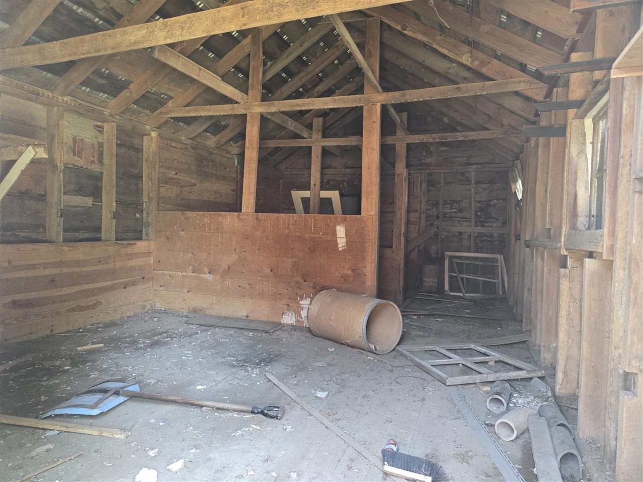 main property photo 45