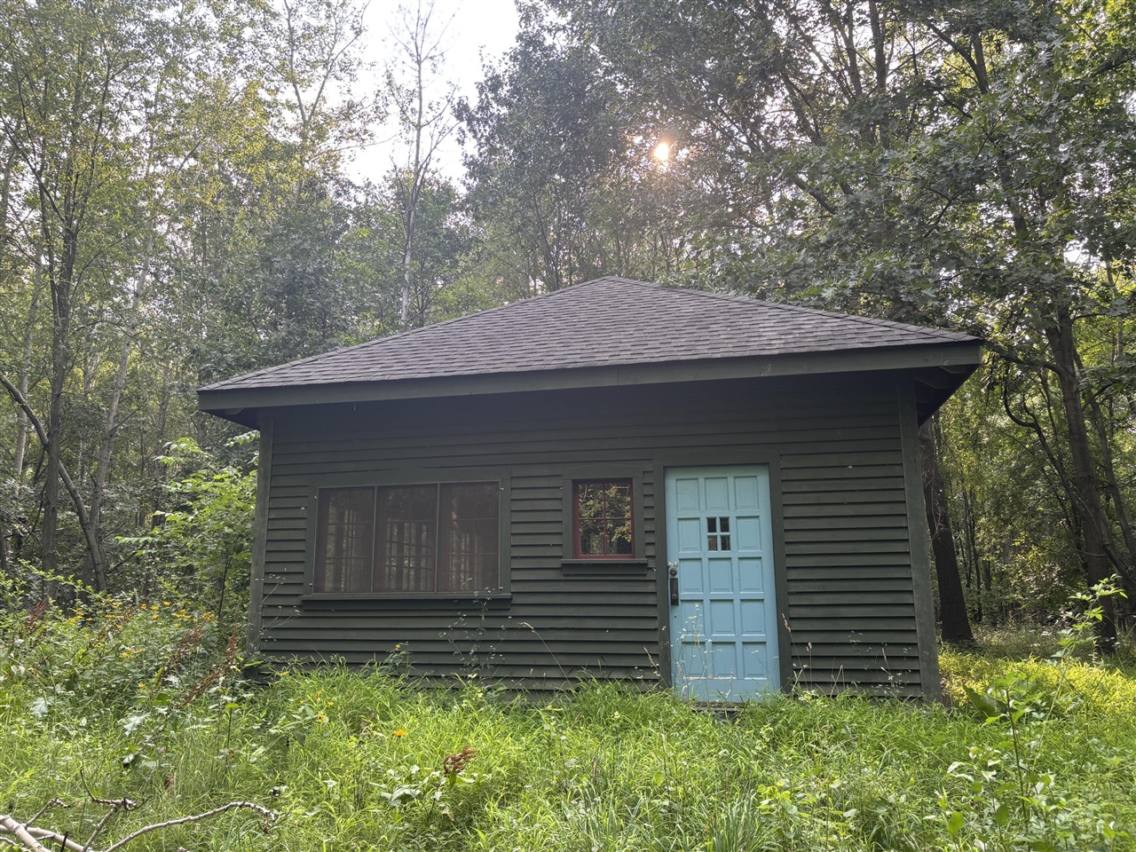main property photo 3