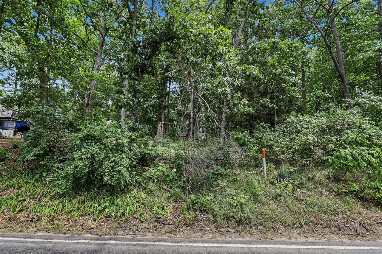 main property photo 11