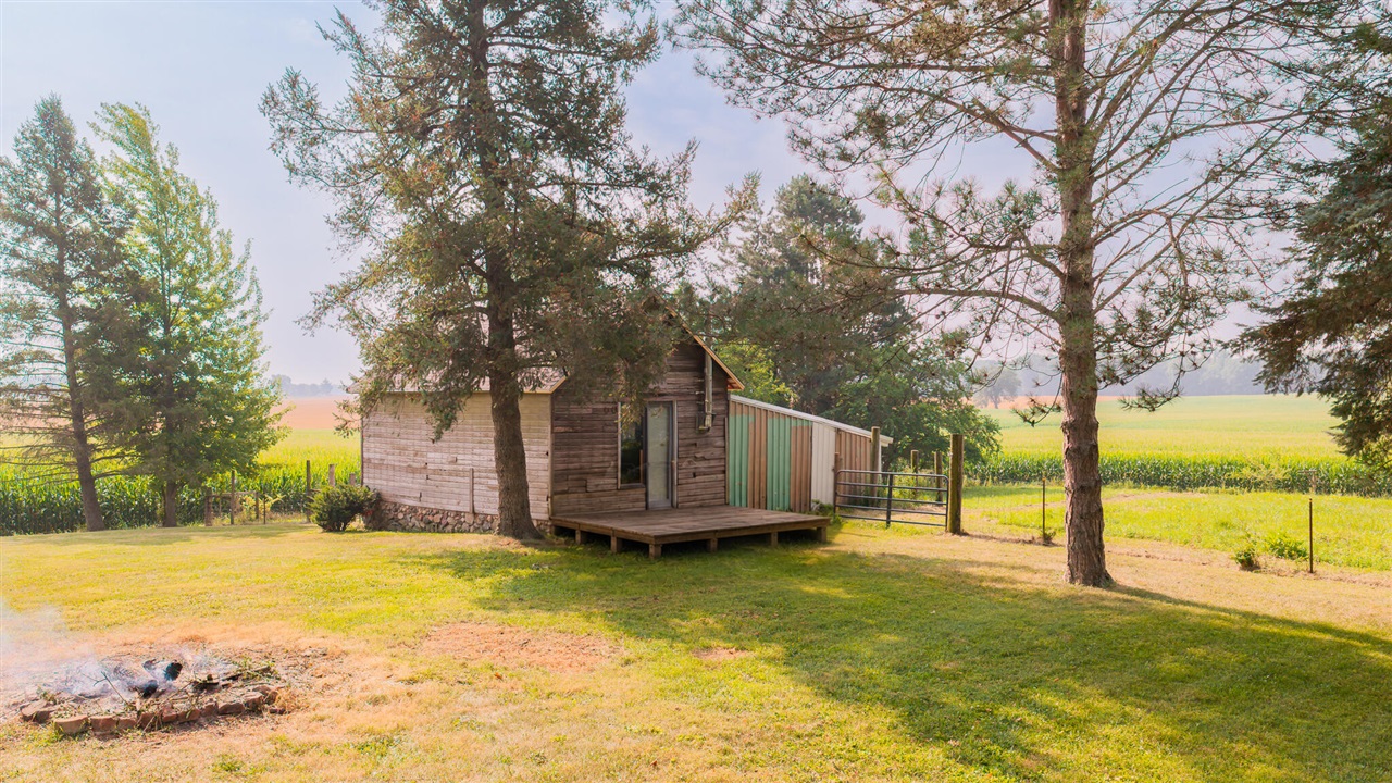main property photo 19