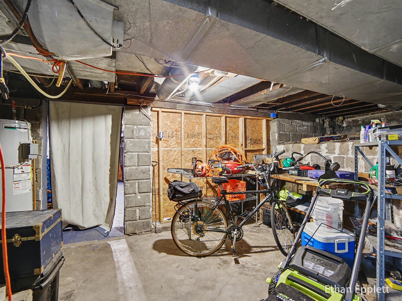 main property photo 14
