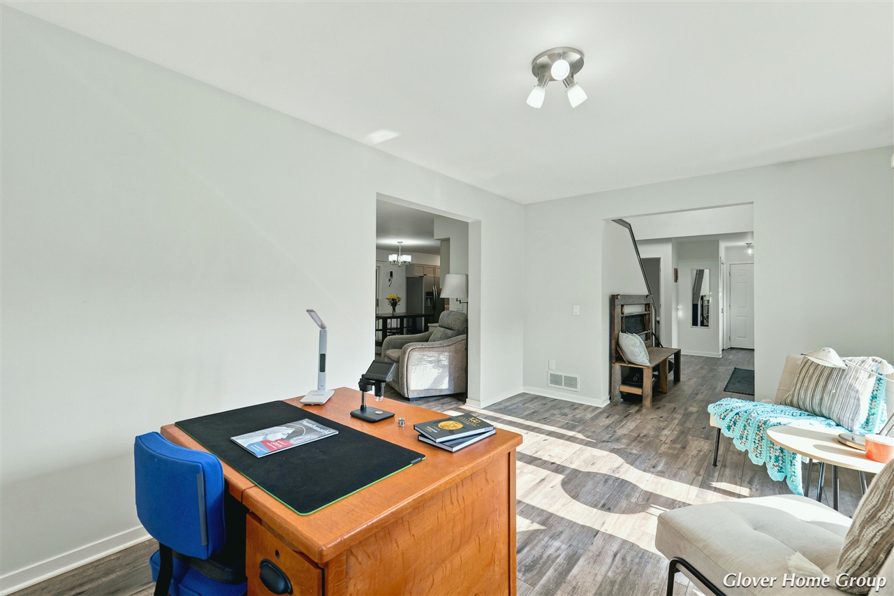 main property photo 5