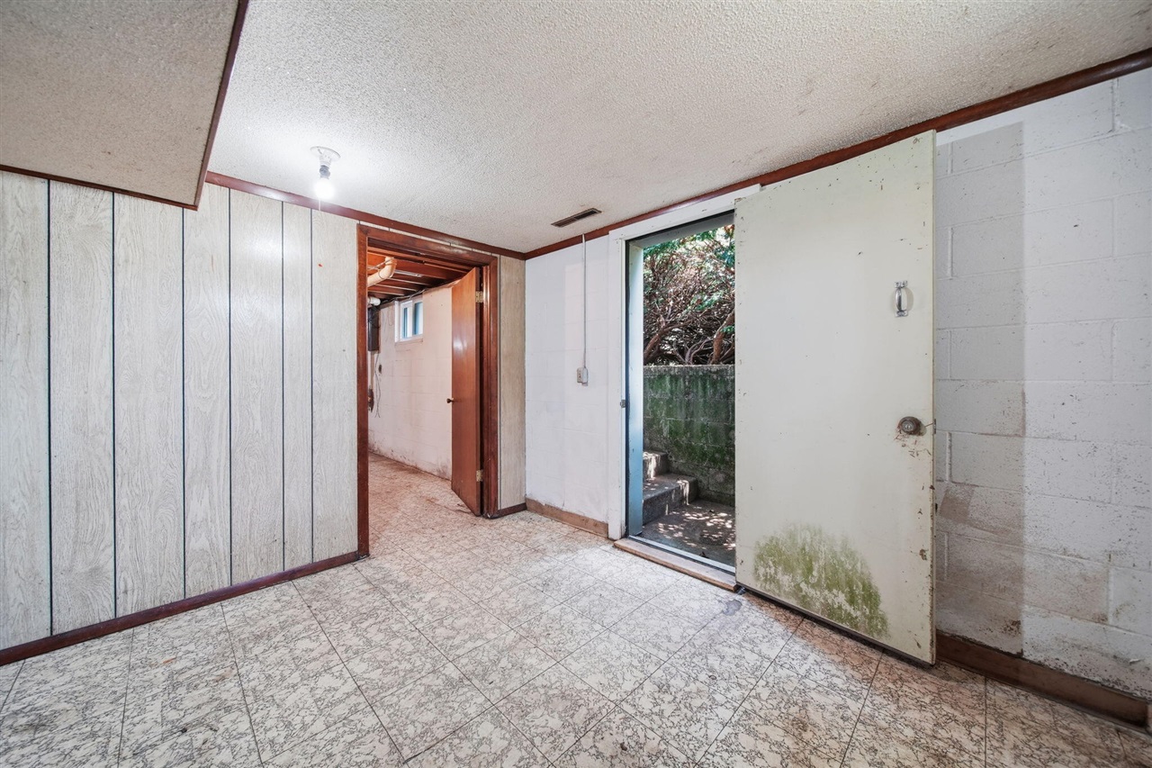 property viewer photo 23