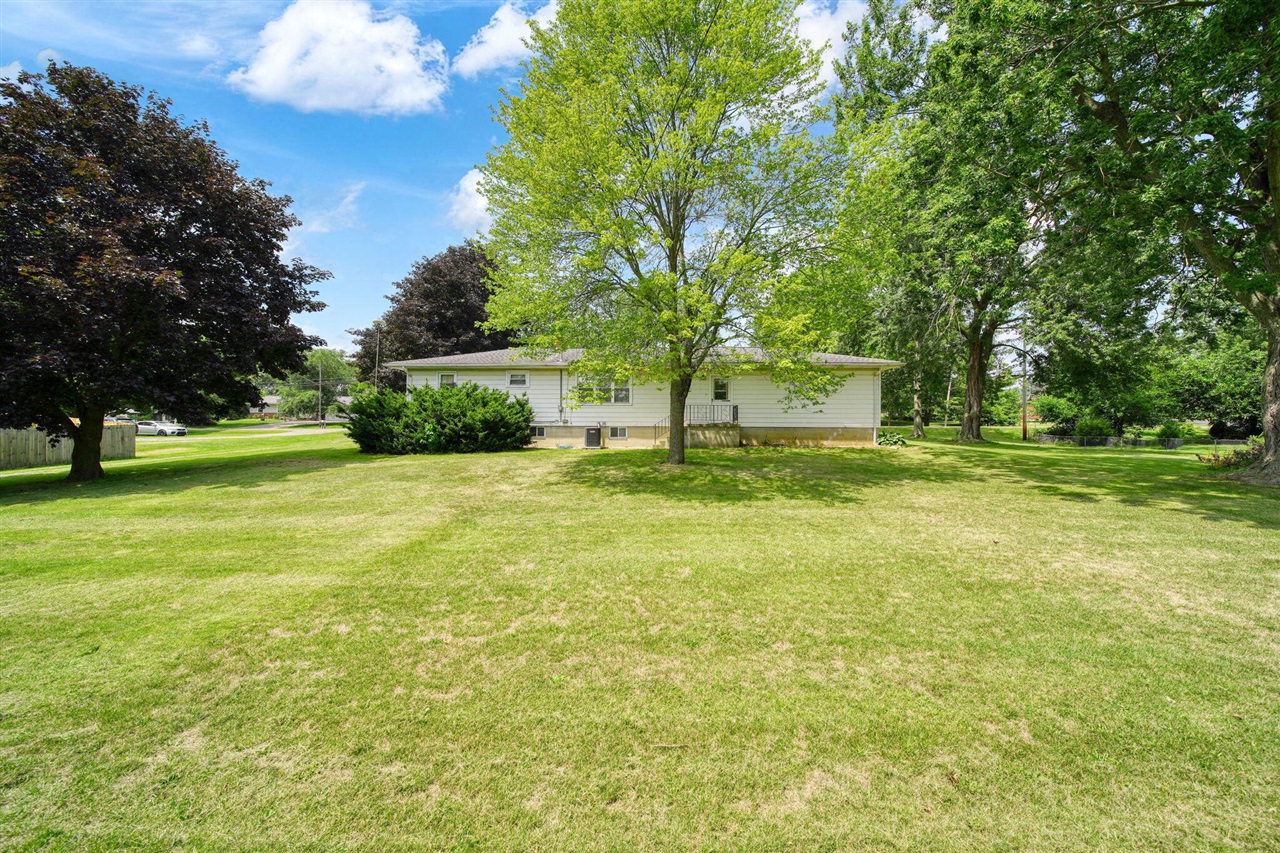 property viewer photo 30