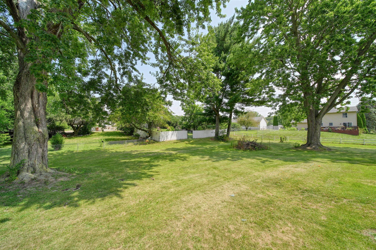 property viewer photo 33