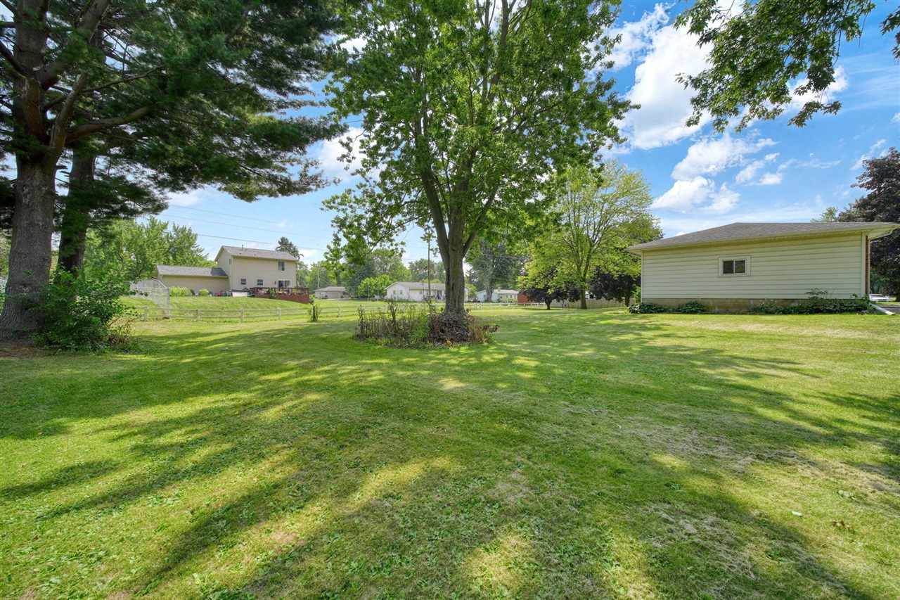 property viewer photo 35