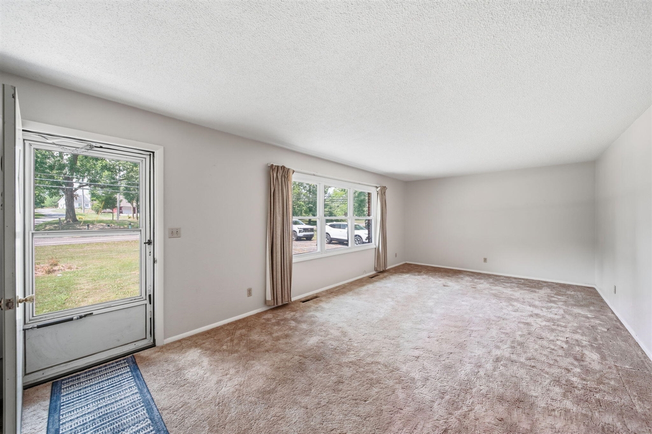 property viewer photo 4