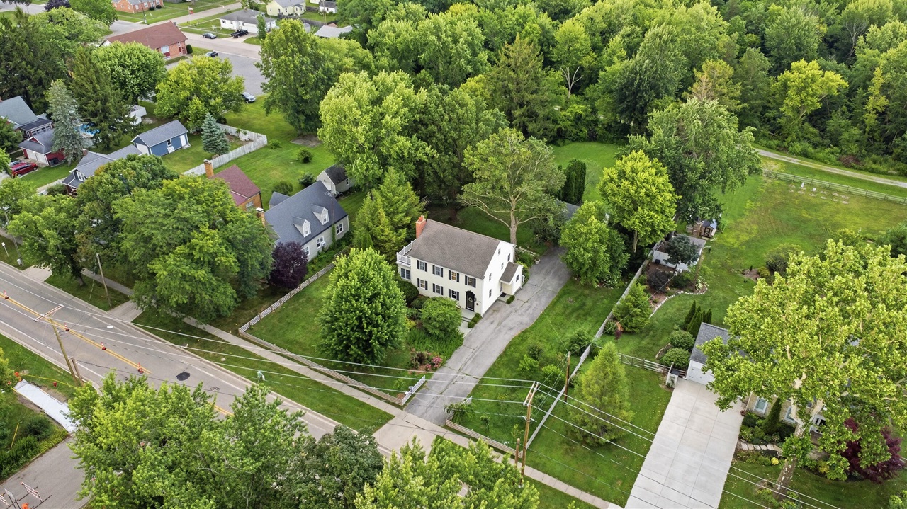main property photo 41