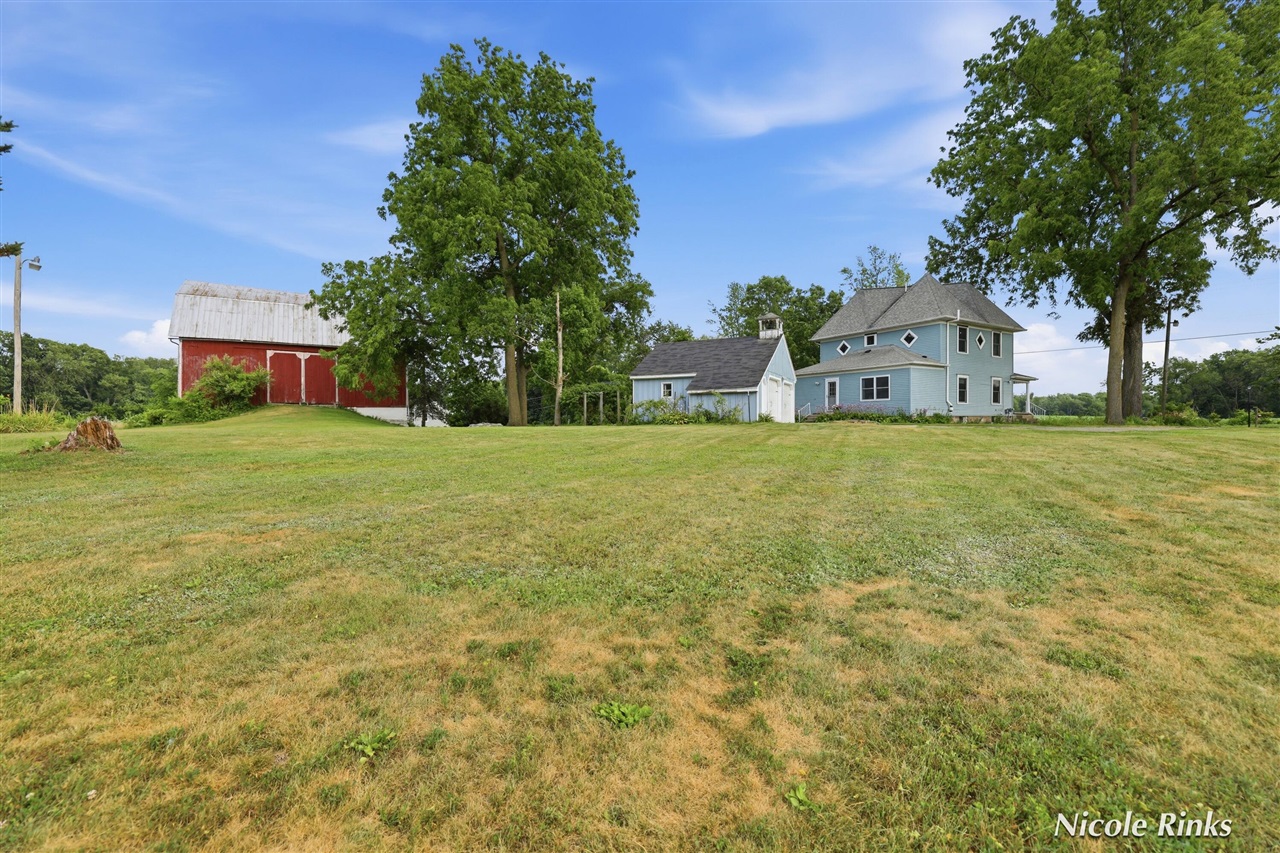 main property photo 42