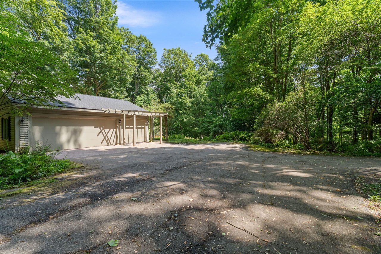 main property photo 84