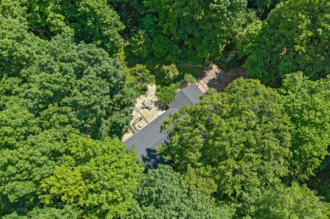 main property photo 89