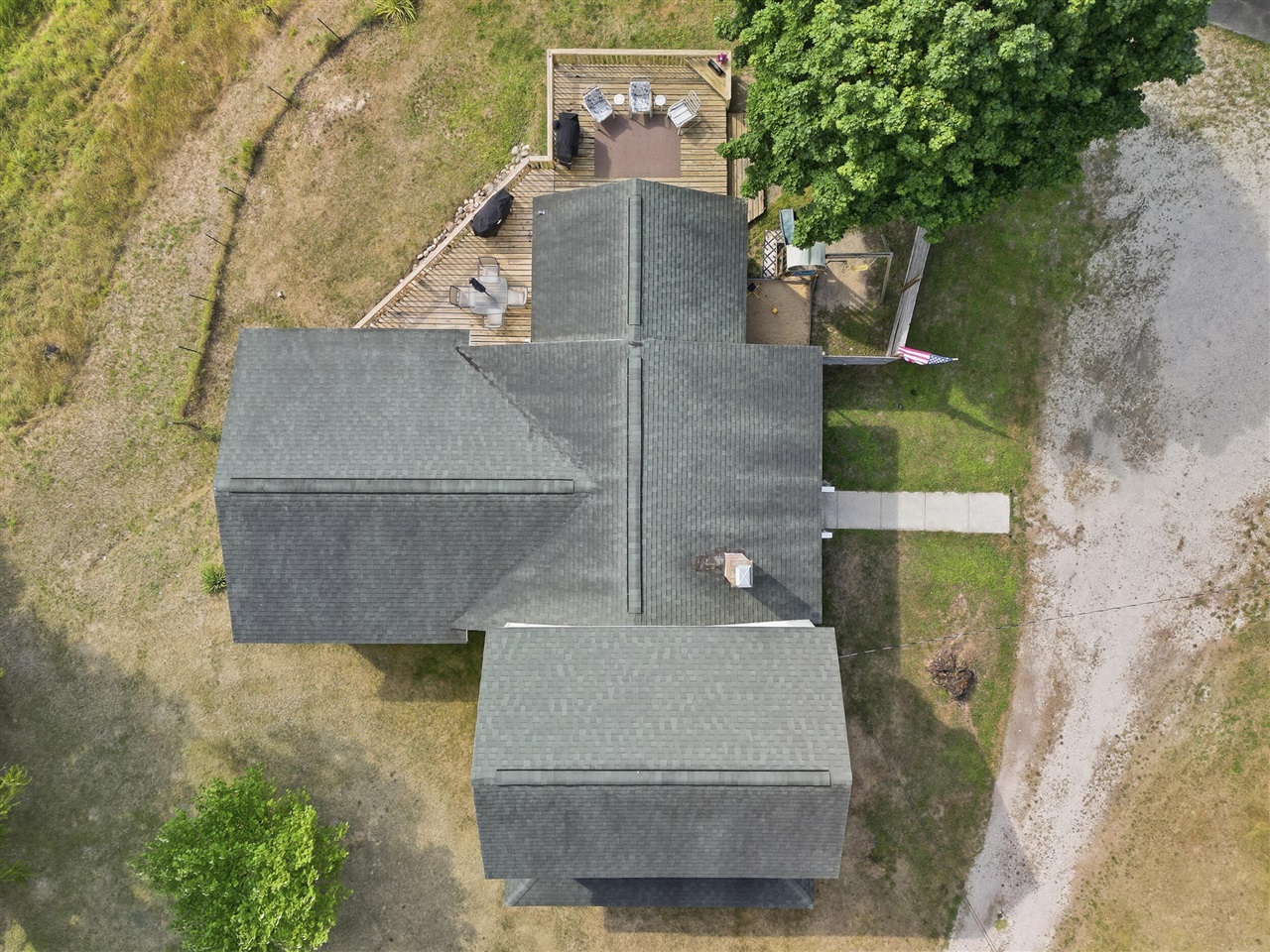 main property photo 43