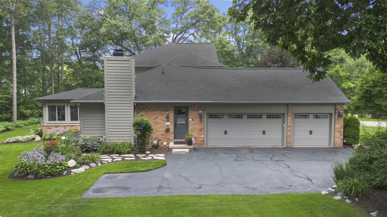 main property photo 64