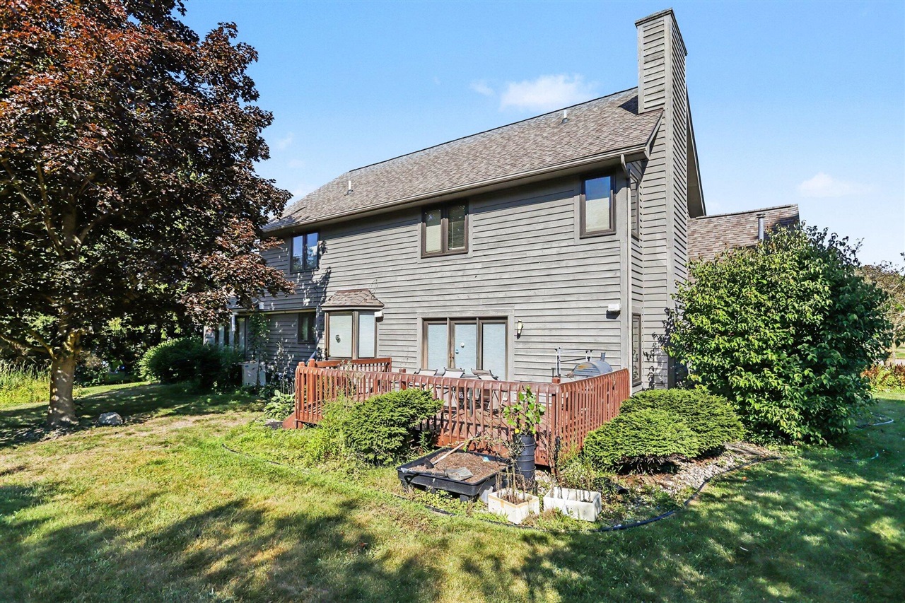 main property photo 25