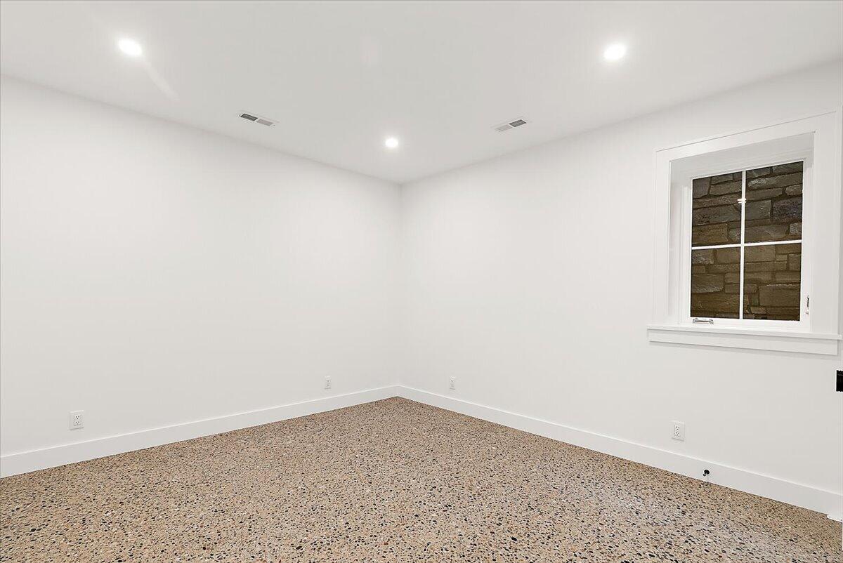 main property photo 66