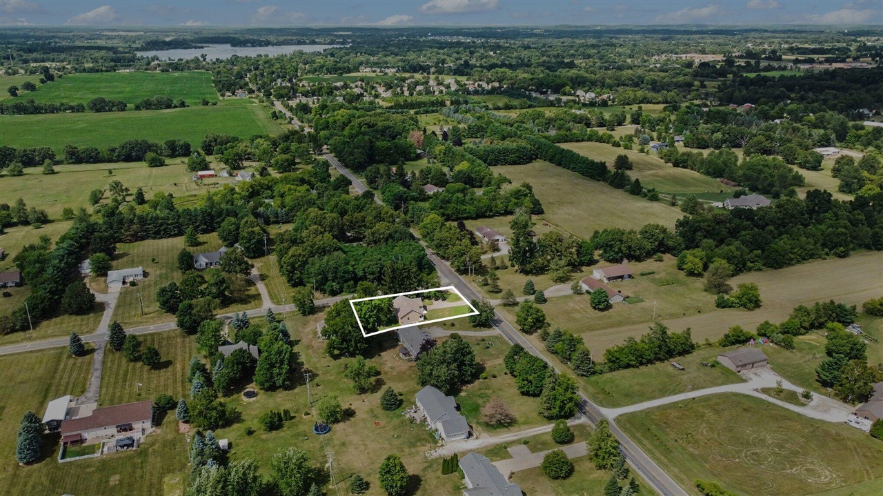 main property photo 31