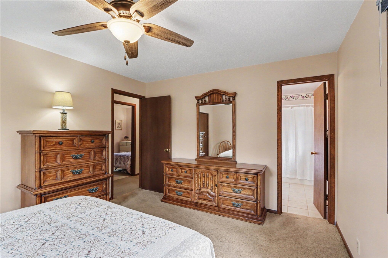property viewer photo 14