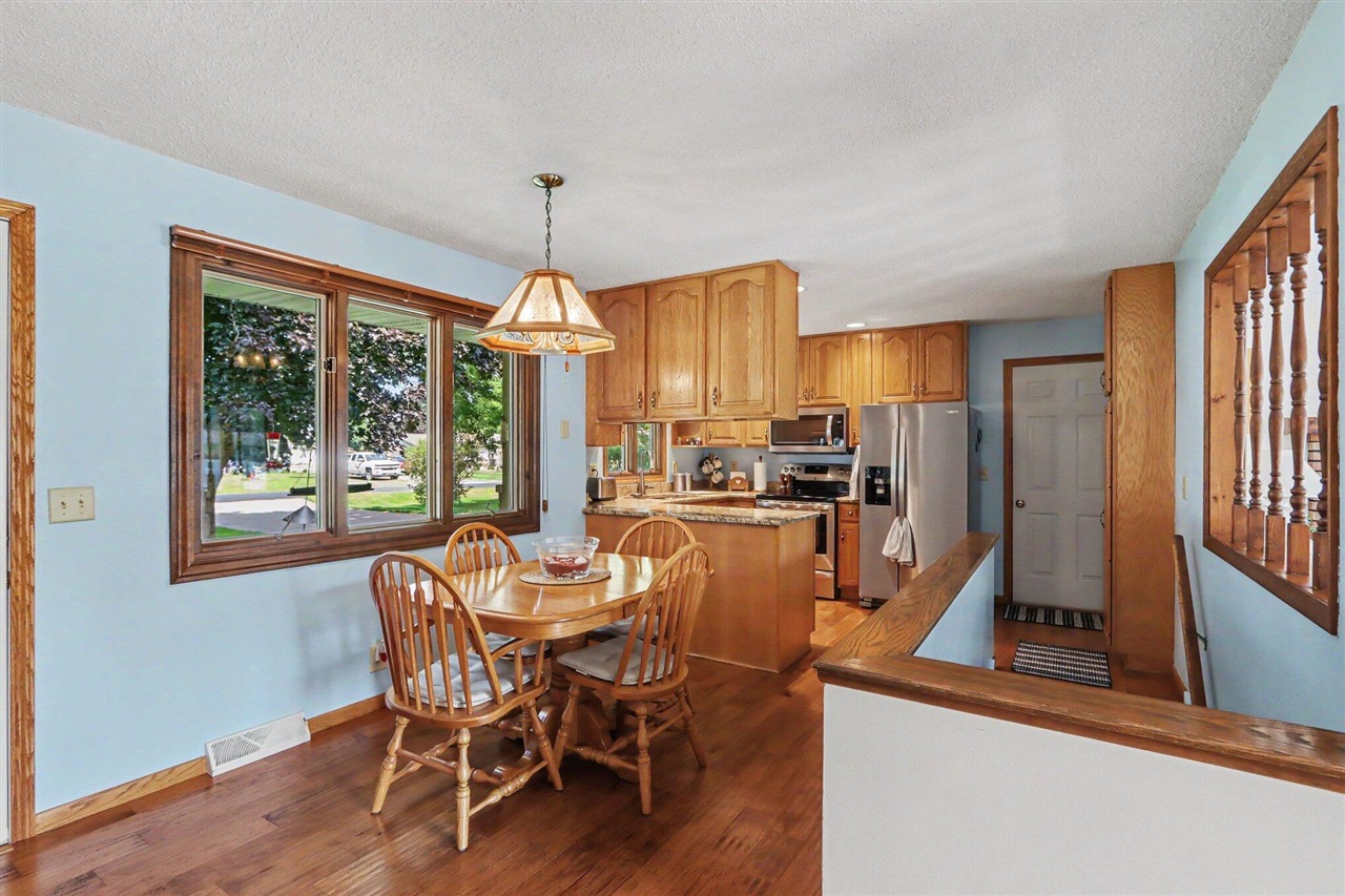 property viewer photo 9