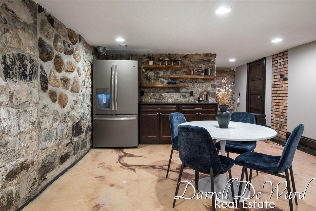 main property photo 73