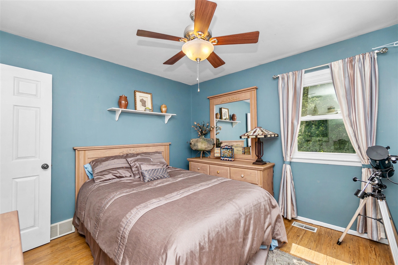 property viewer photo 61