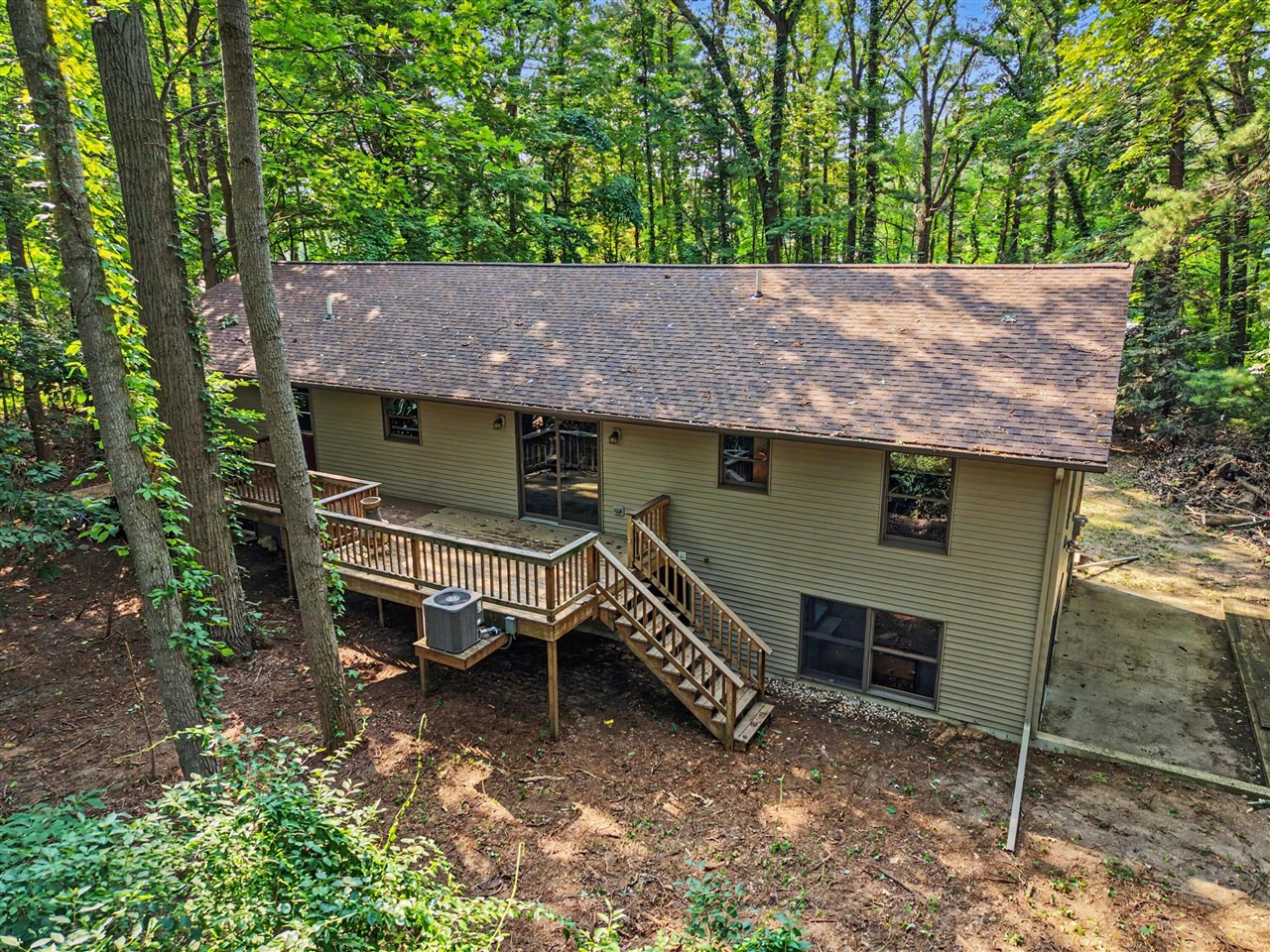 main property photo 35