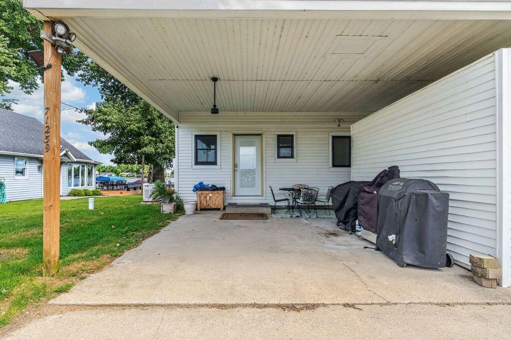 main property photo 25