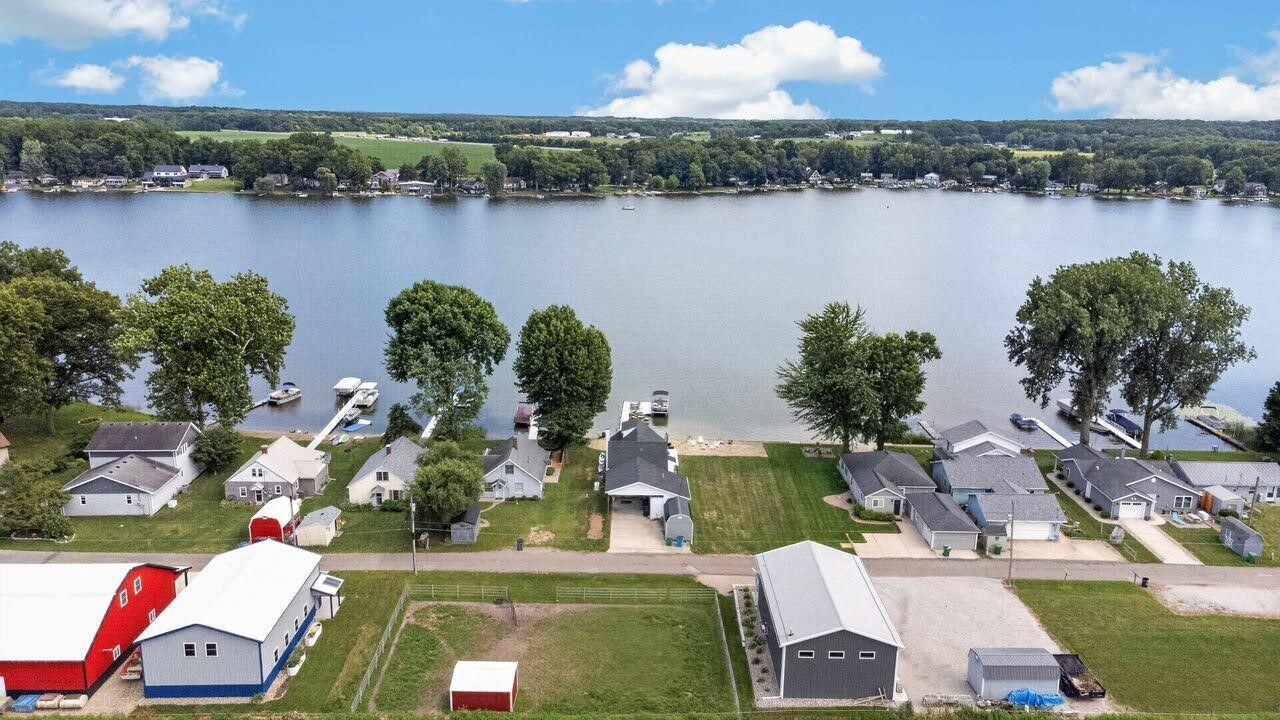 main property photo 31