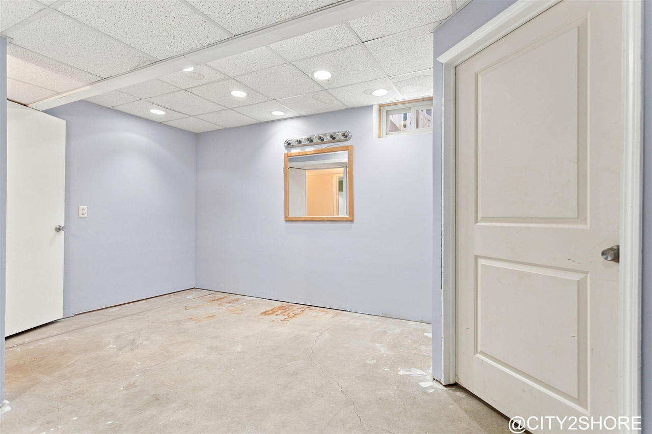 main property photo 60