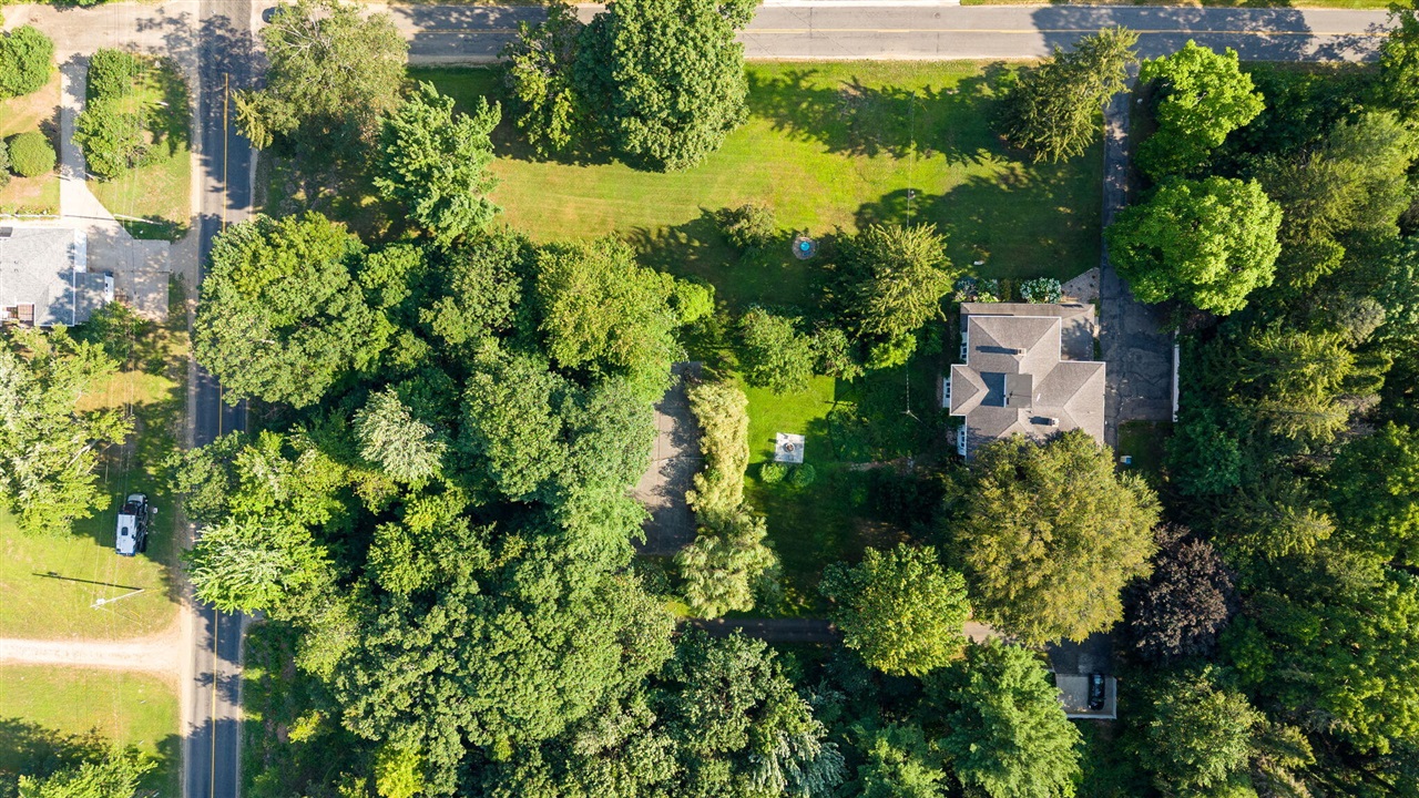 main property photo 78