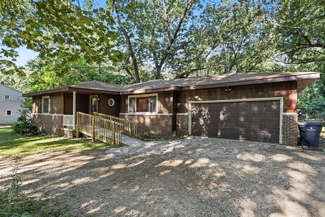 main property photo 3