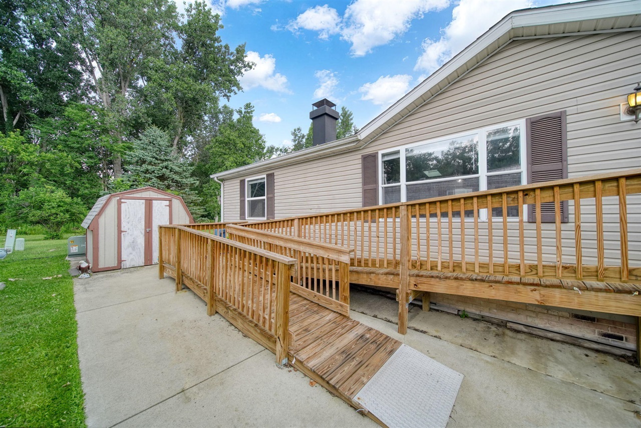 main property photo 24