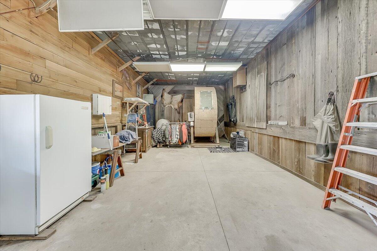 main property photo 73