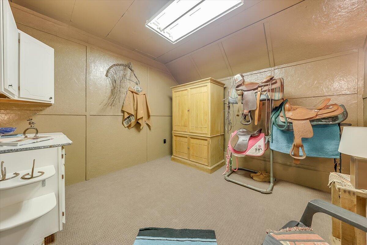 main property photo 95
