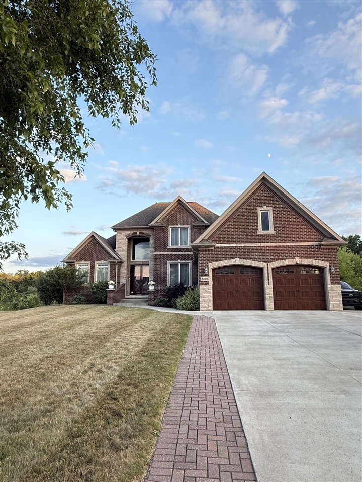 main property photo 6