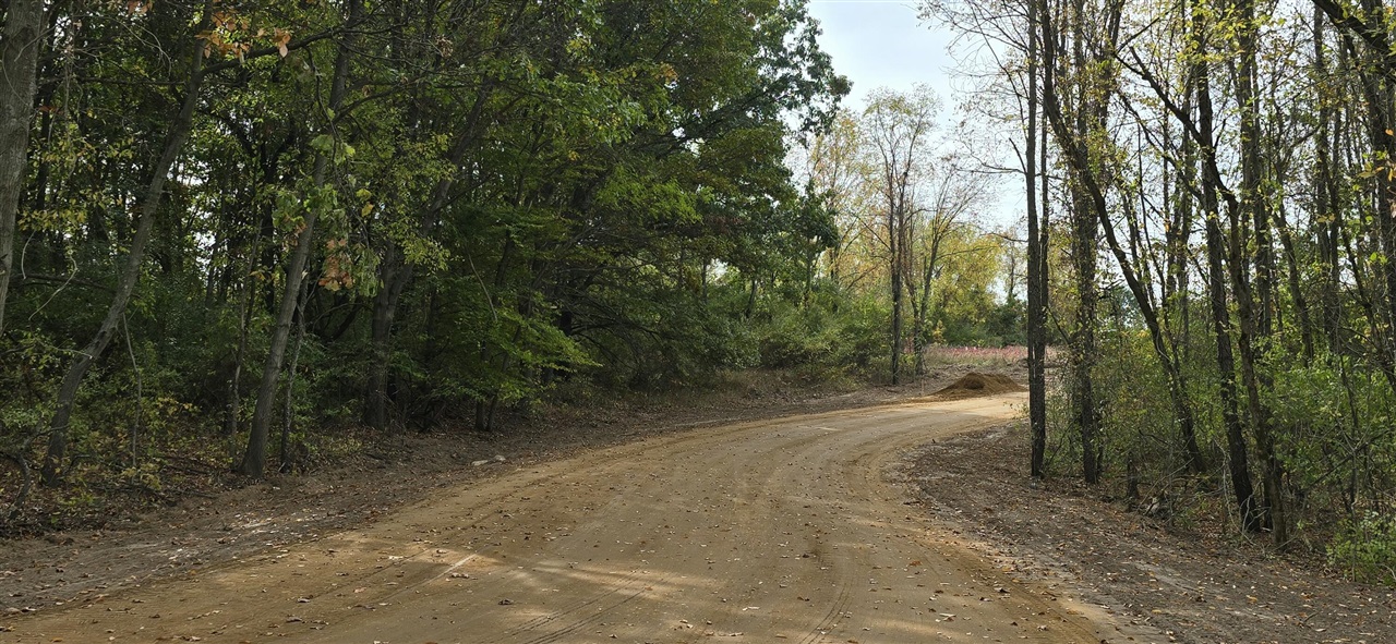 main property photo 10