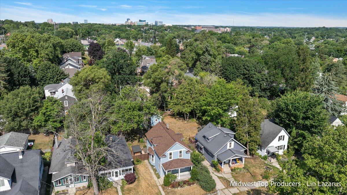 property viewer photo 10