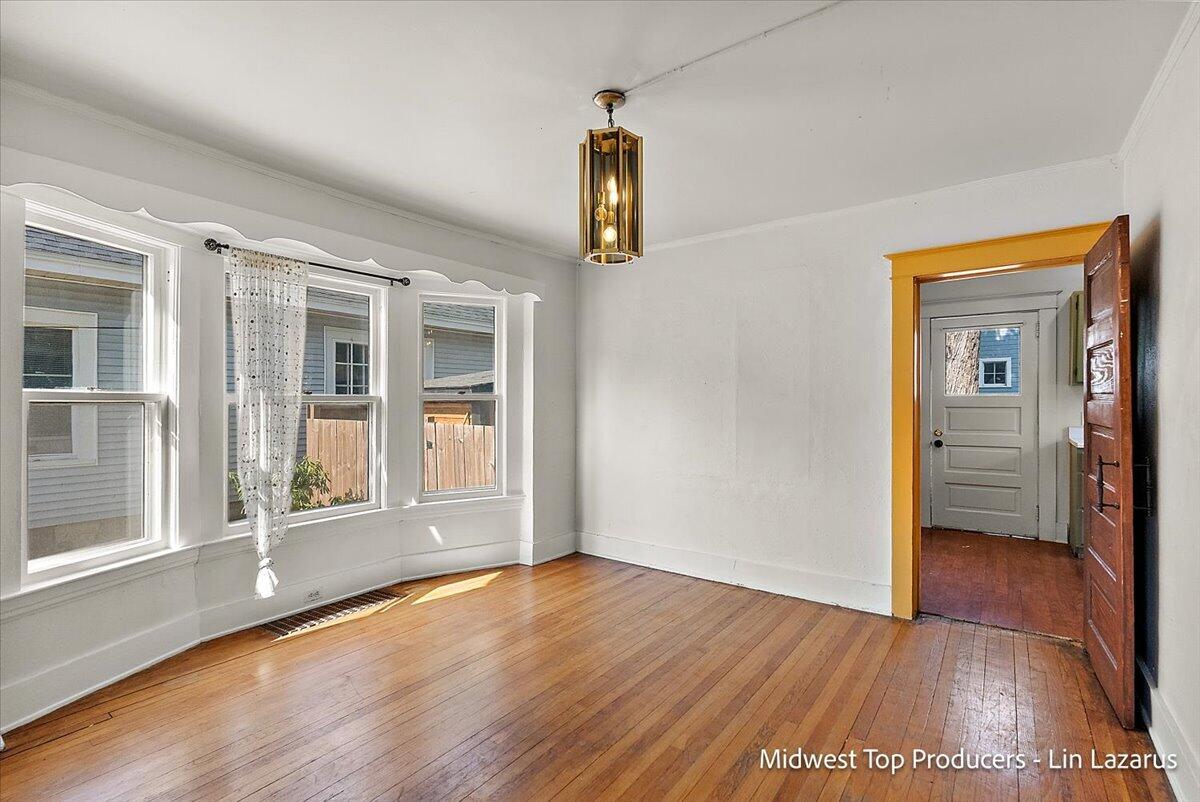 property viewer photo 27