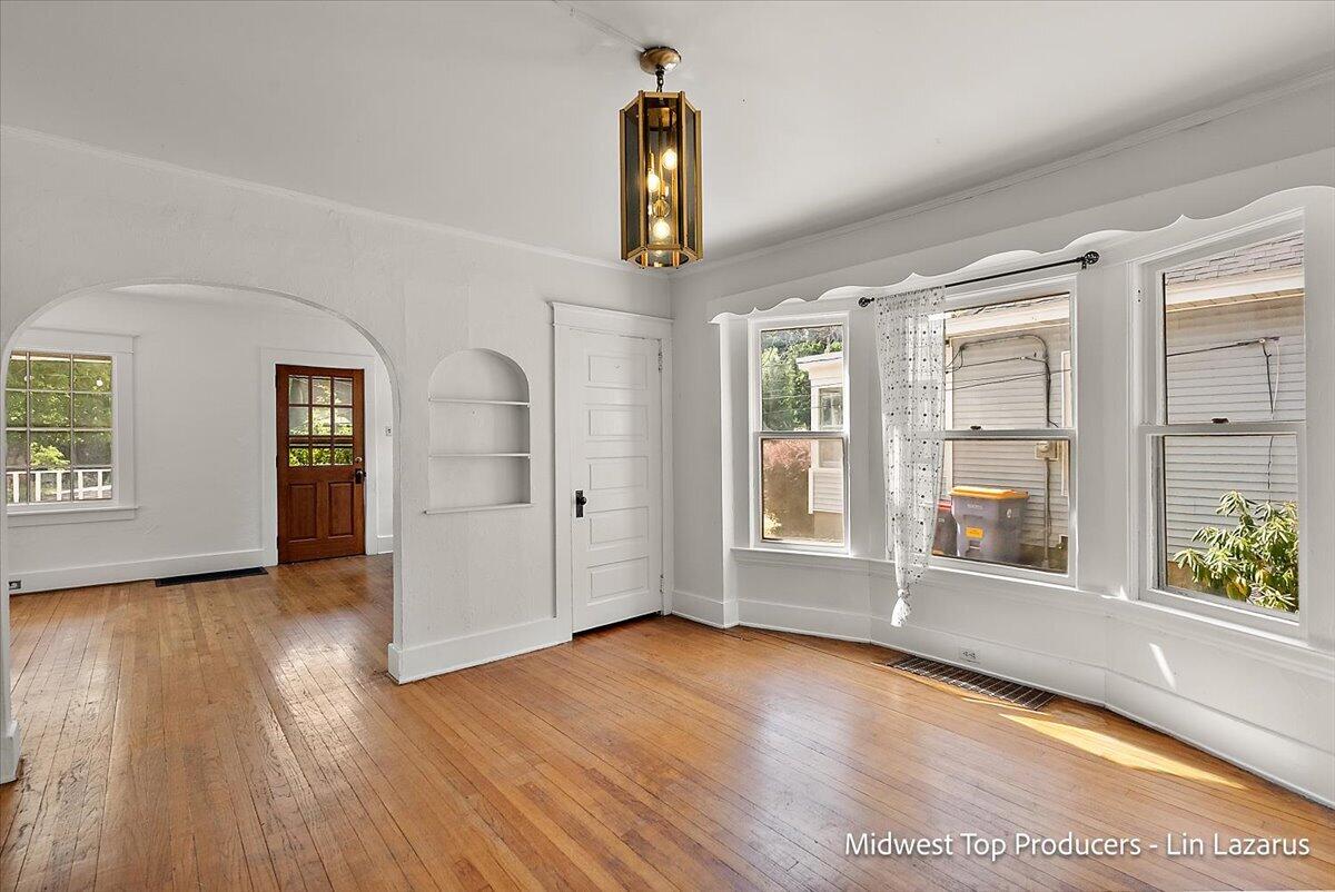 property viewer photo 30