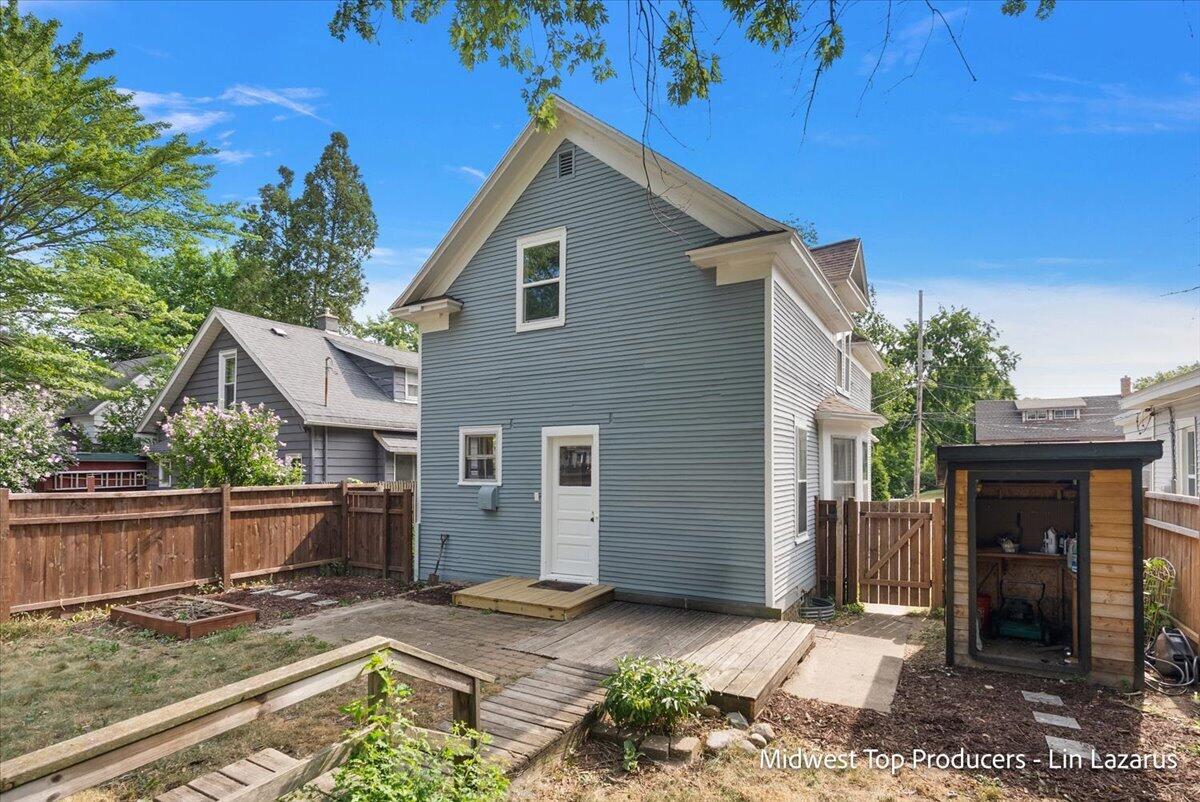 property viewer photo 4