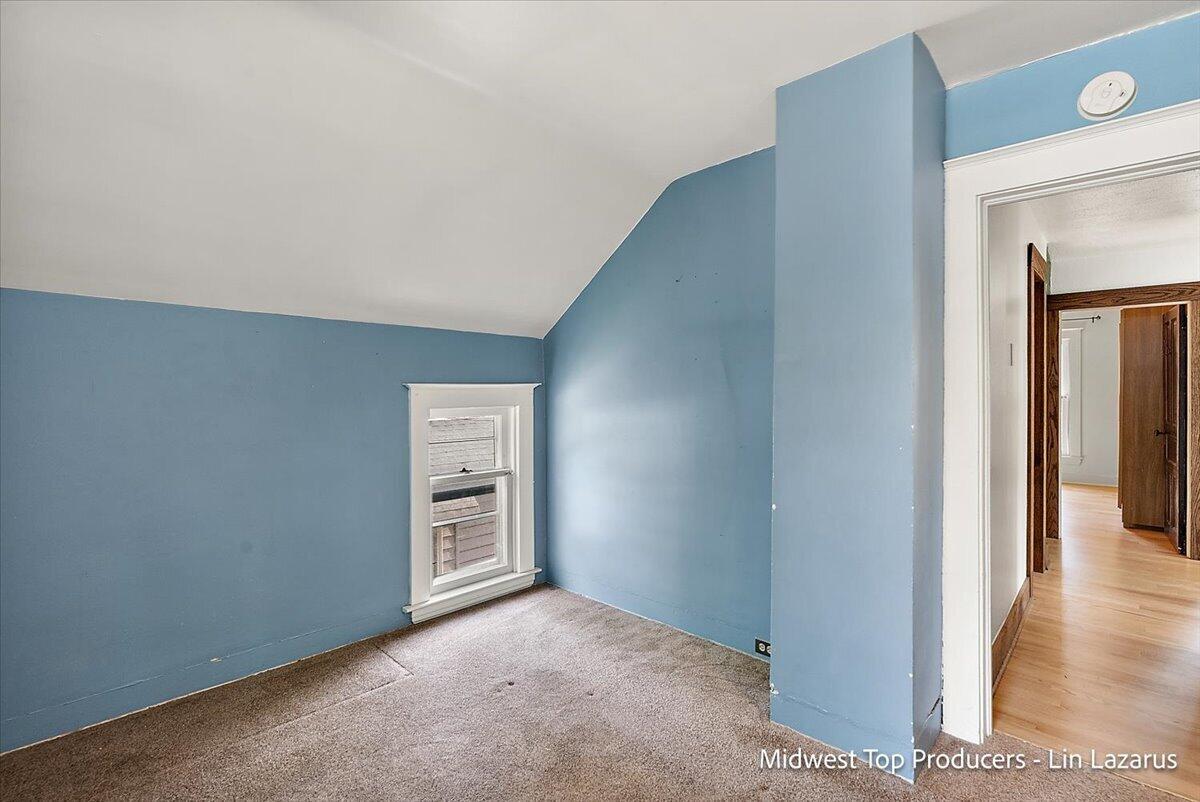 property viewer photo 50