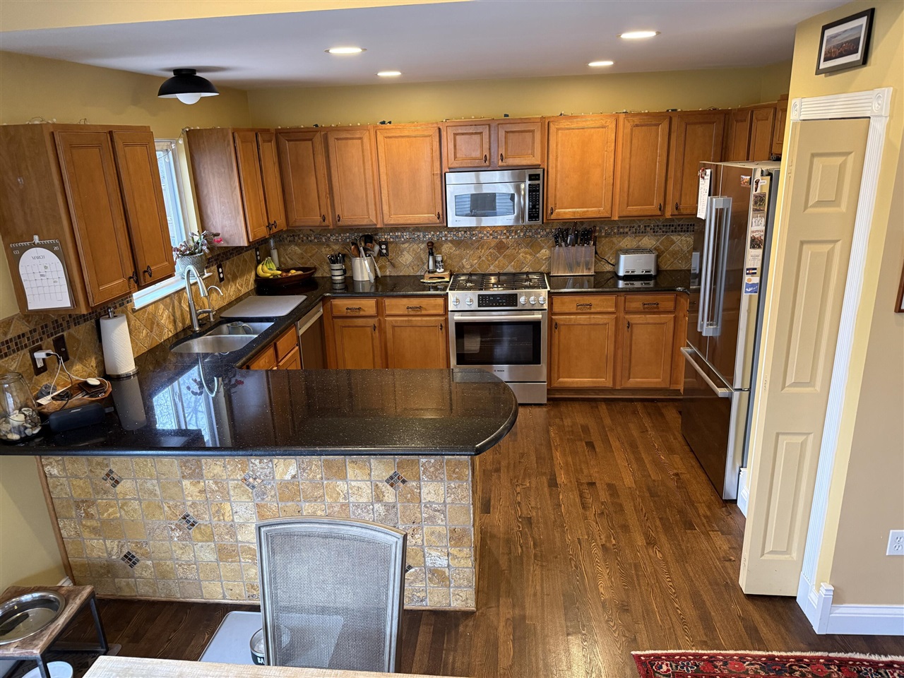 main property photo 8